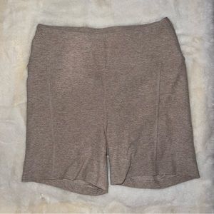 Year of Ours bike shorts in sand - size small